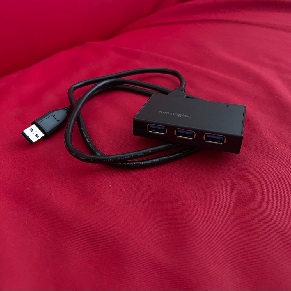 Kensington USB 3.0 4-port Hub and Charger